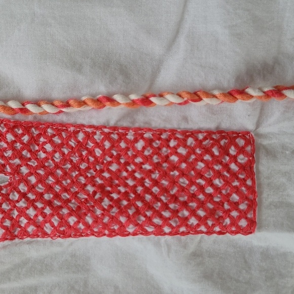 Vineyard Vines White, Pink, and Orange Medallion Embroidered Top - Size XS - Picture 8 of 10